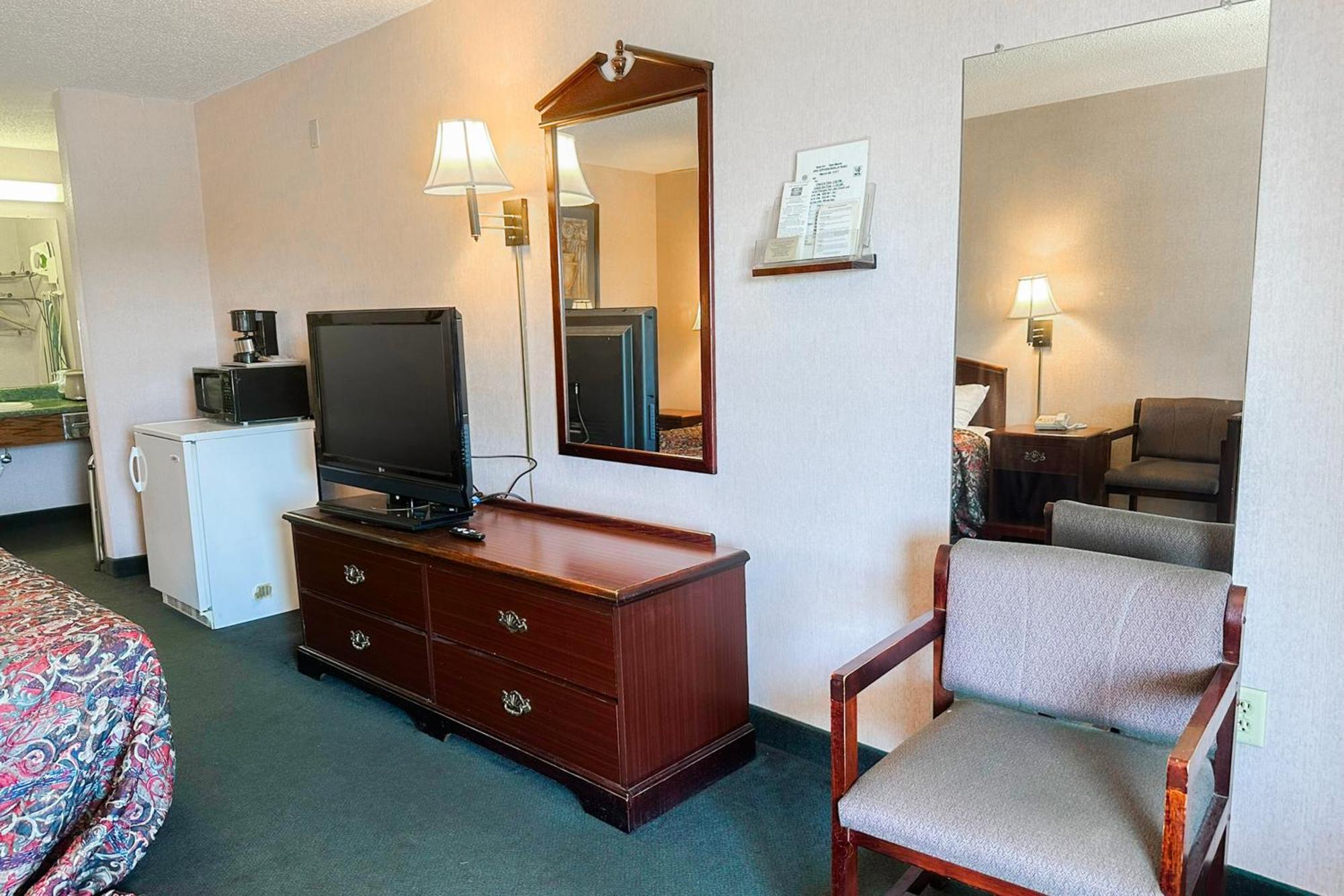 Oyo Hotel East Macon I-75 Esterno foto